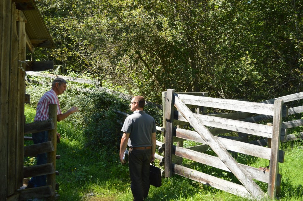 Forester, rancher and land steward Fred Marshall instructs Graham Watt on the ins and outs of riparian protection (Cavan Gates photo).